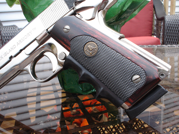 [Image: Her1911-grips-2.jpg]